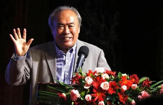 眼光毒辣的女人