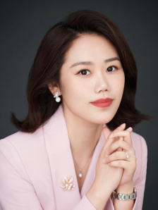丰满的女老板hd高清2中文